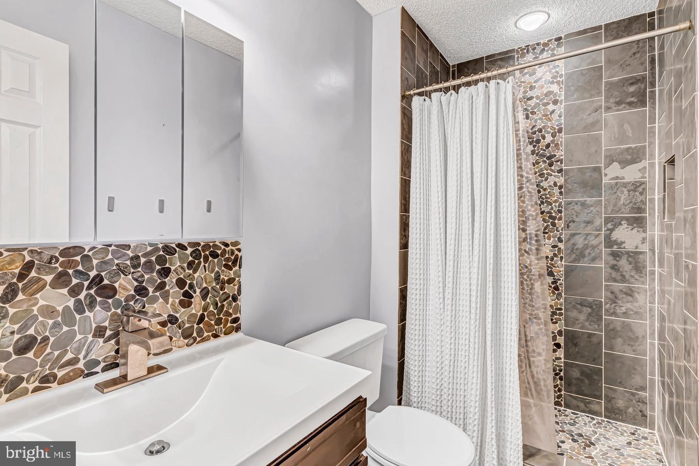 HEIGHTS AT PENDERBROOK - Residential