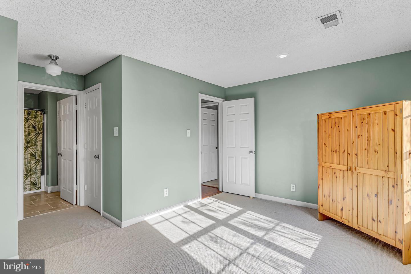 HEIGHTS AT PENDERBROOK - Residential