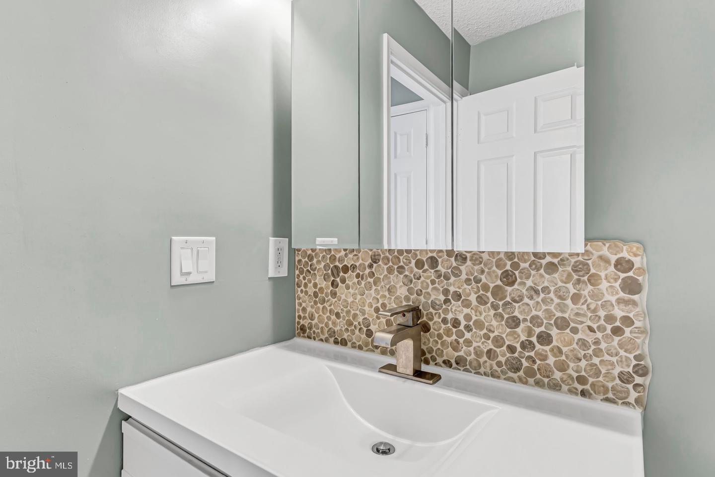 HEIGHTS AT PENDERBROOK - Residential