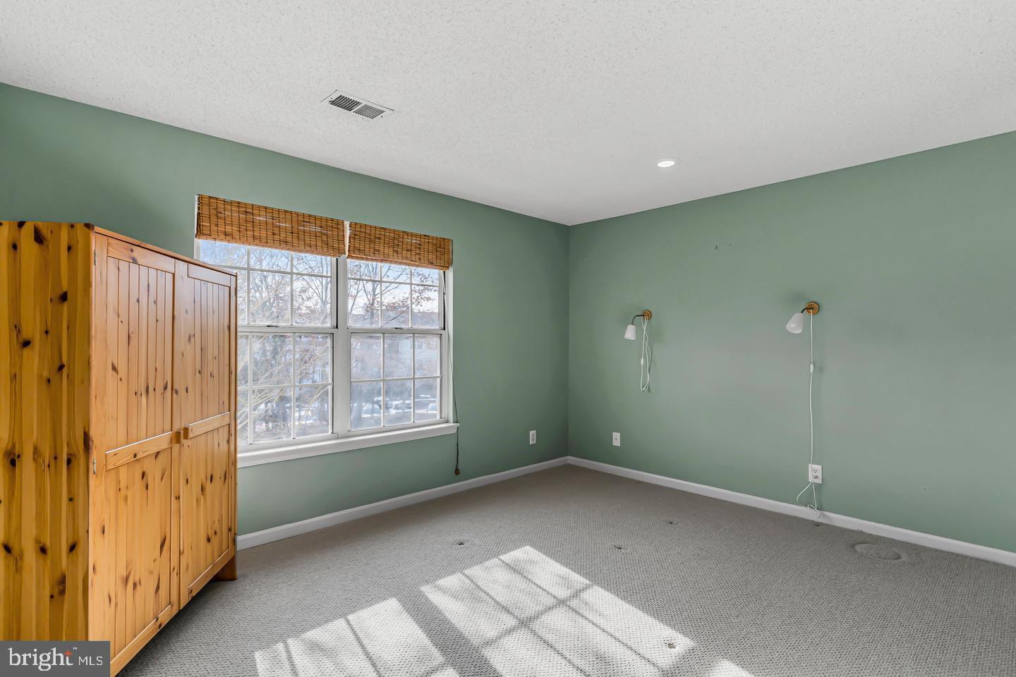 HEIGHTS AT PENDERBROOK - Residential