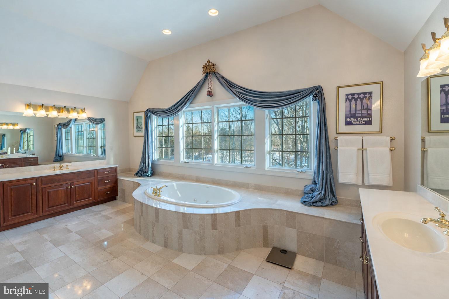 FAWN CREEK - Residential