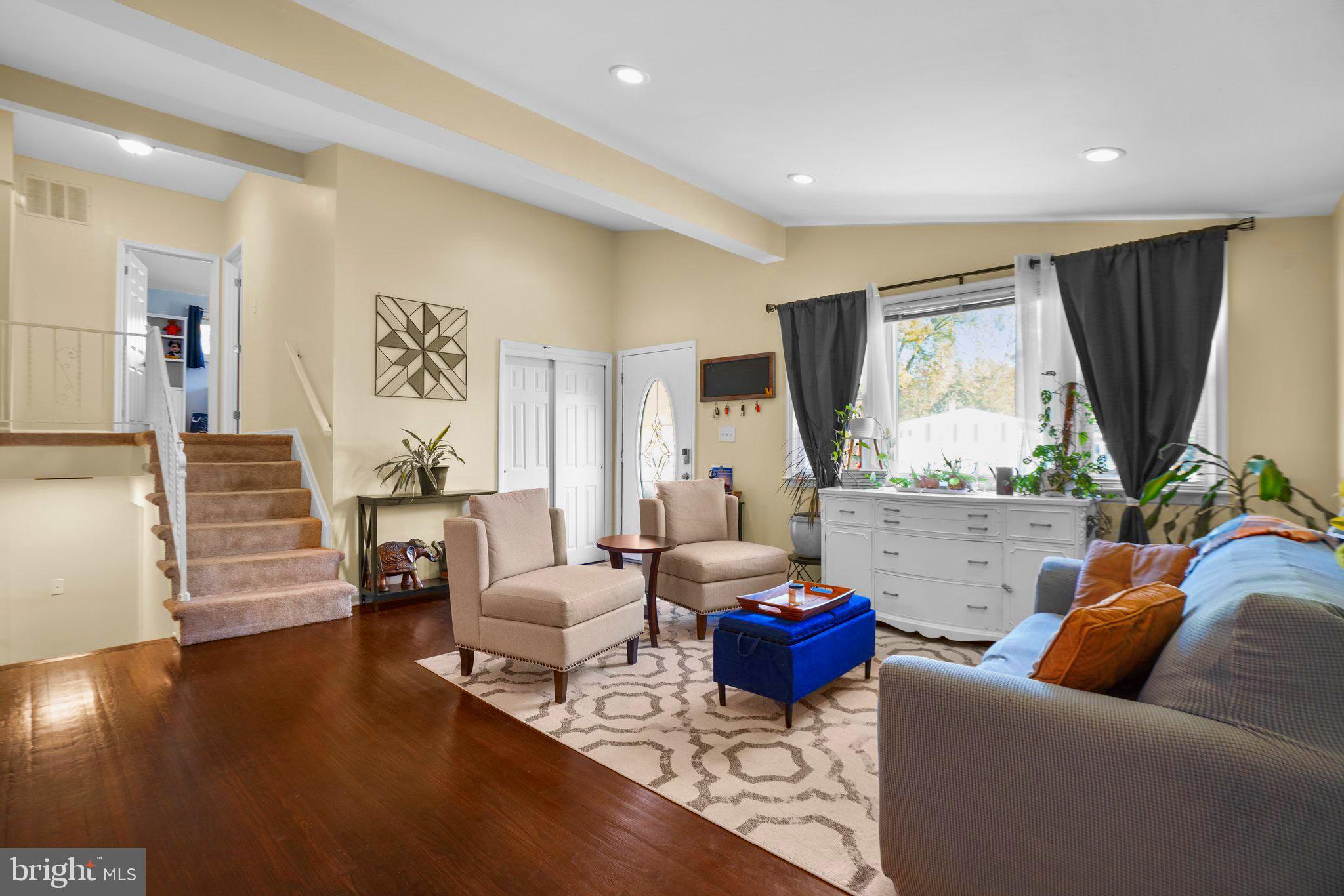 CROWN ESTATES - Residential