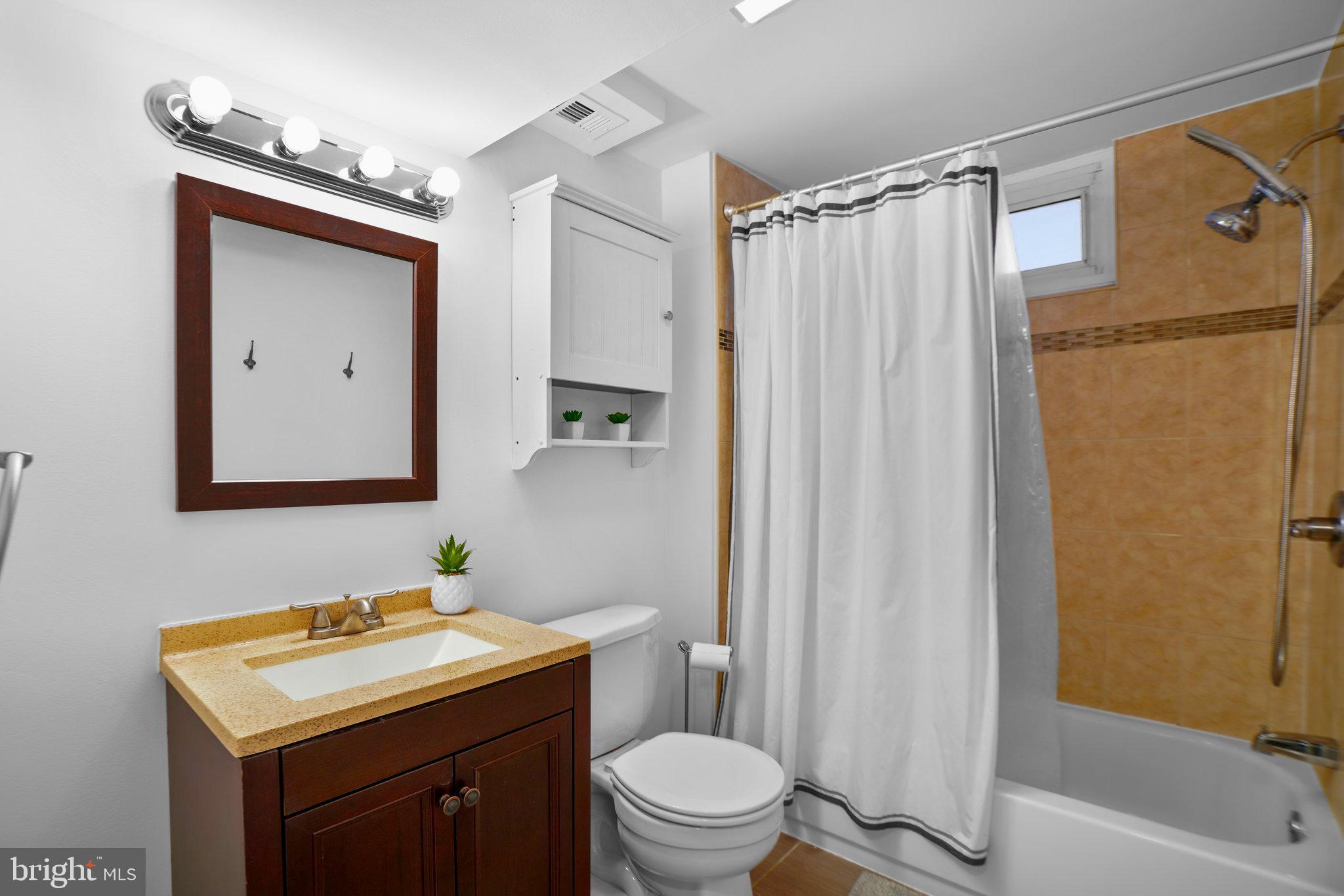 CROWN ESTATES - Residential