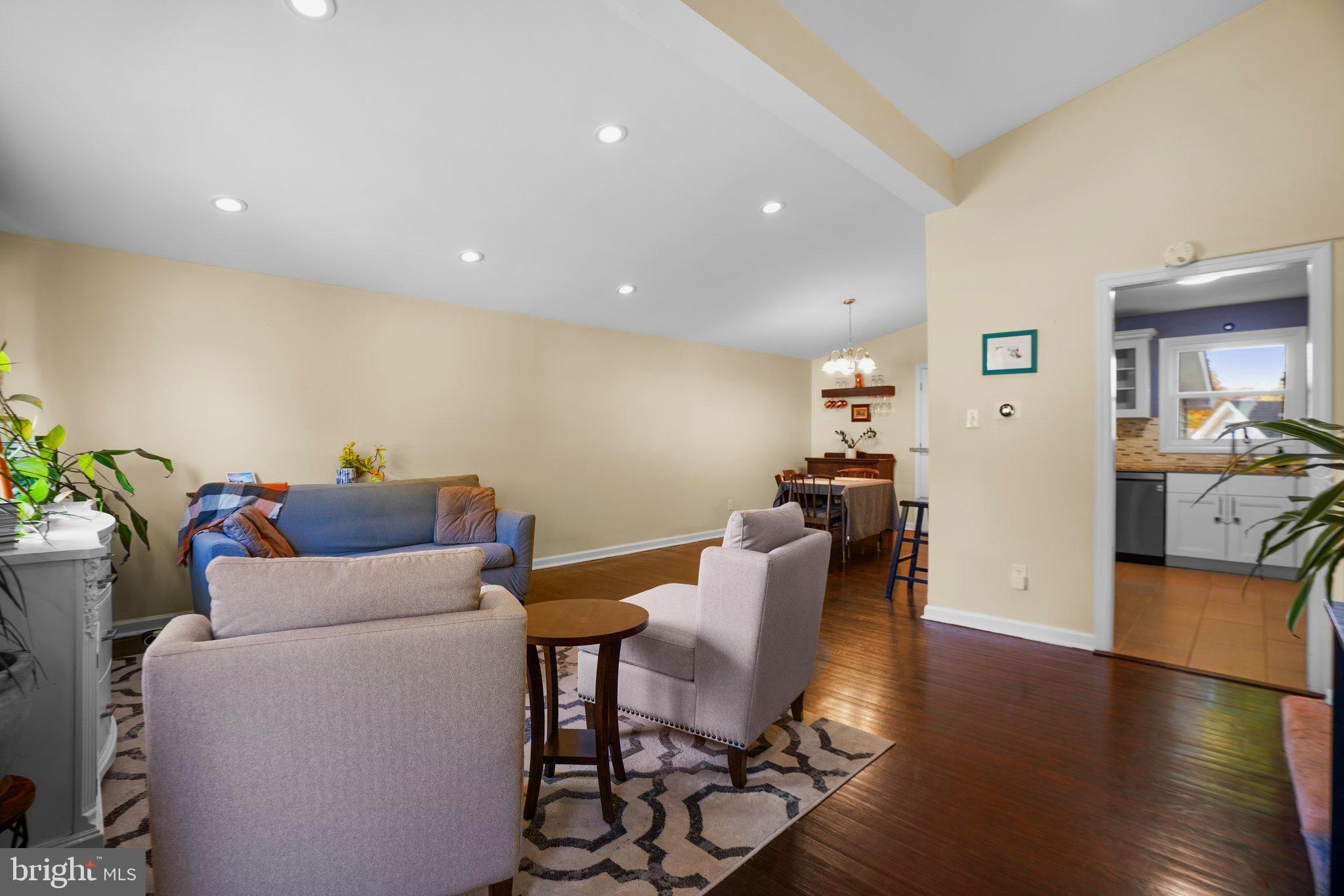 CROWN ESTATES - Residential