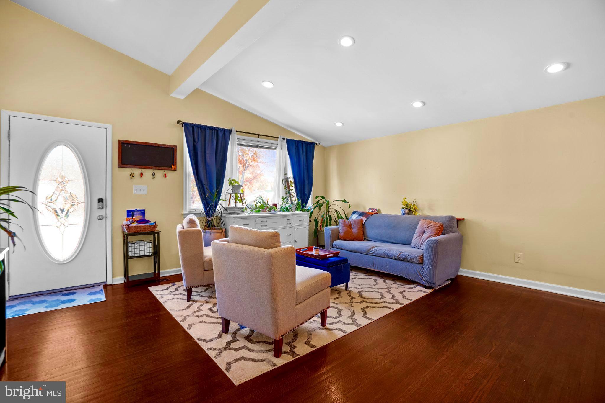 CROWN ESTATES - Residential