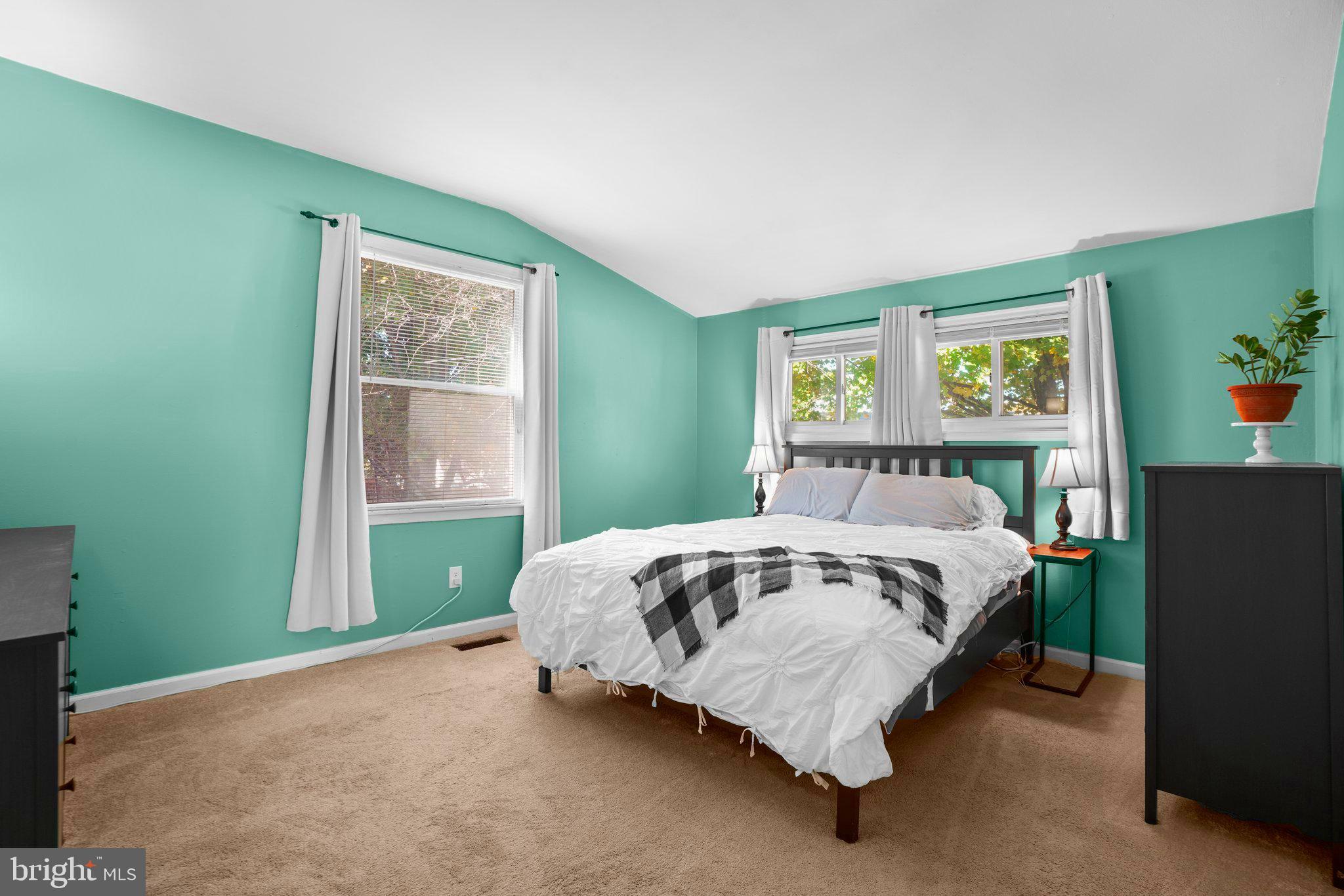 CROWN ESTATES - Residential