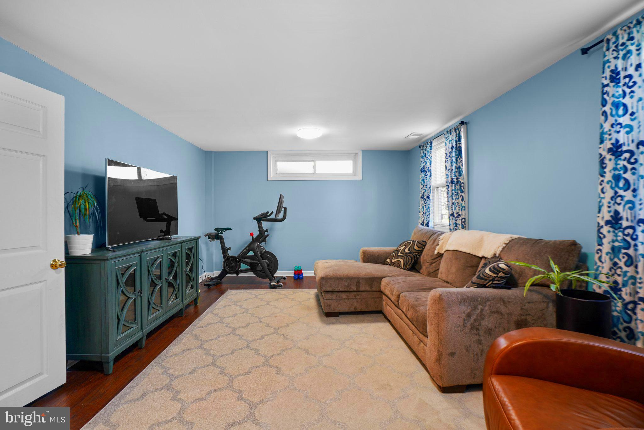 CROWN ESTATES - Residential