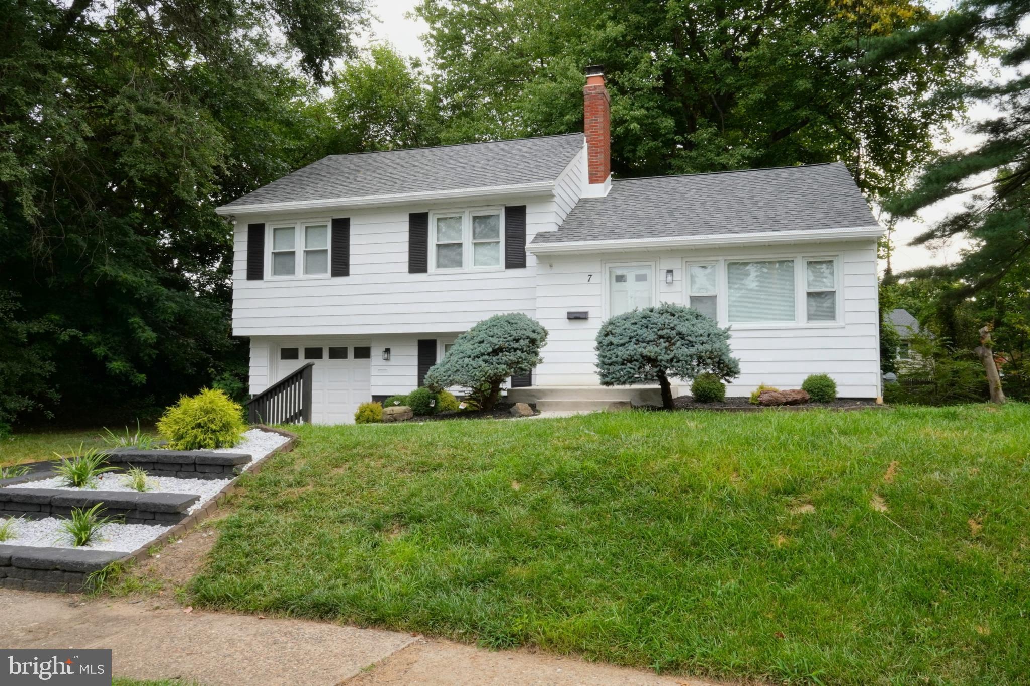 7 WINDSOR PLACE