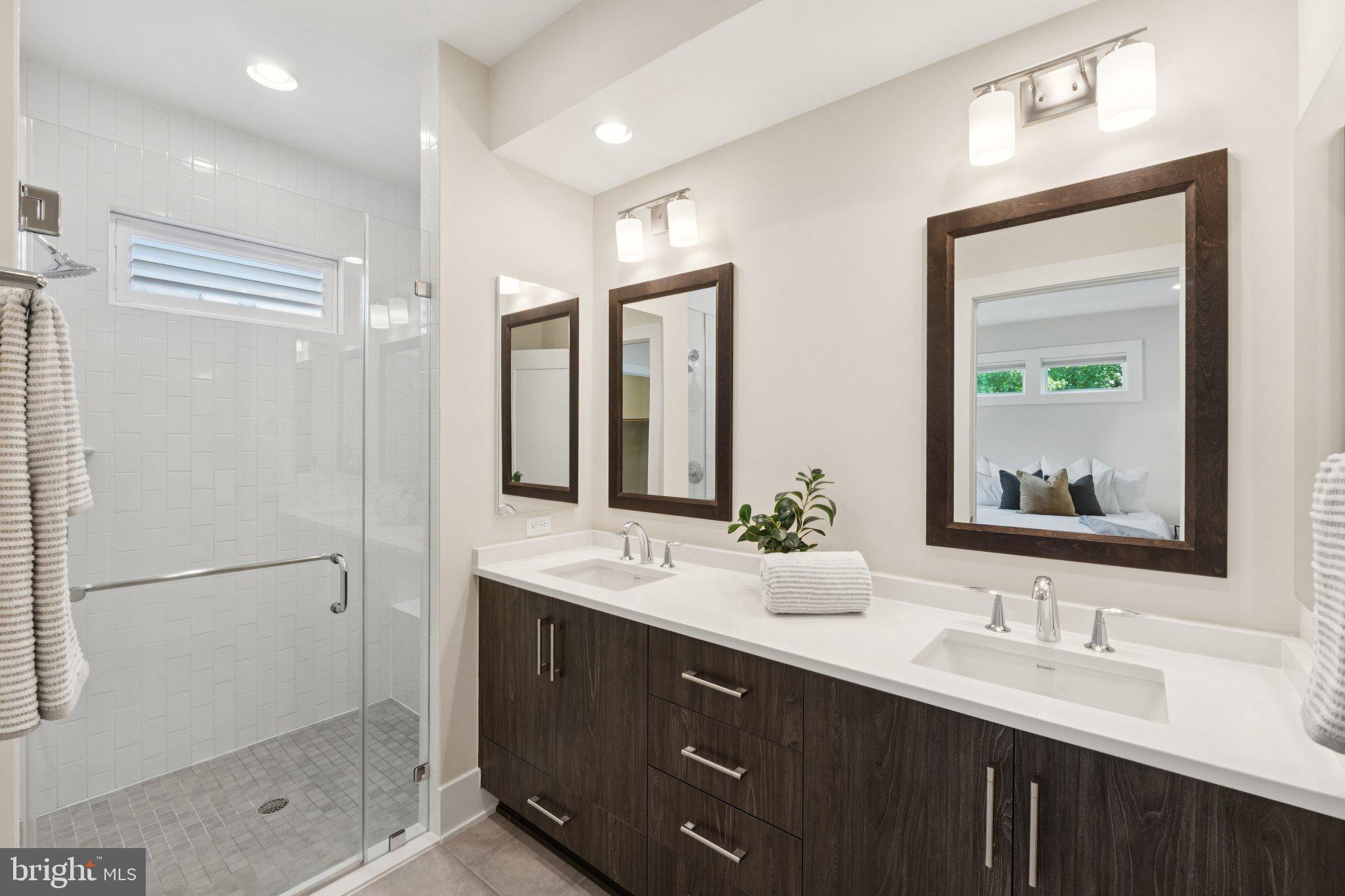 GROSVENOR HEIGHTS - Residential