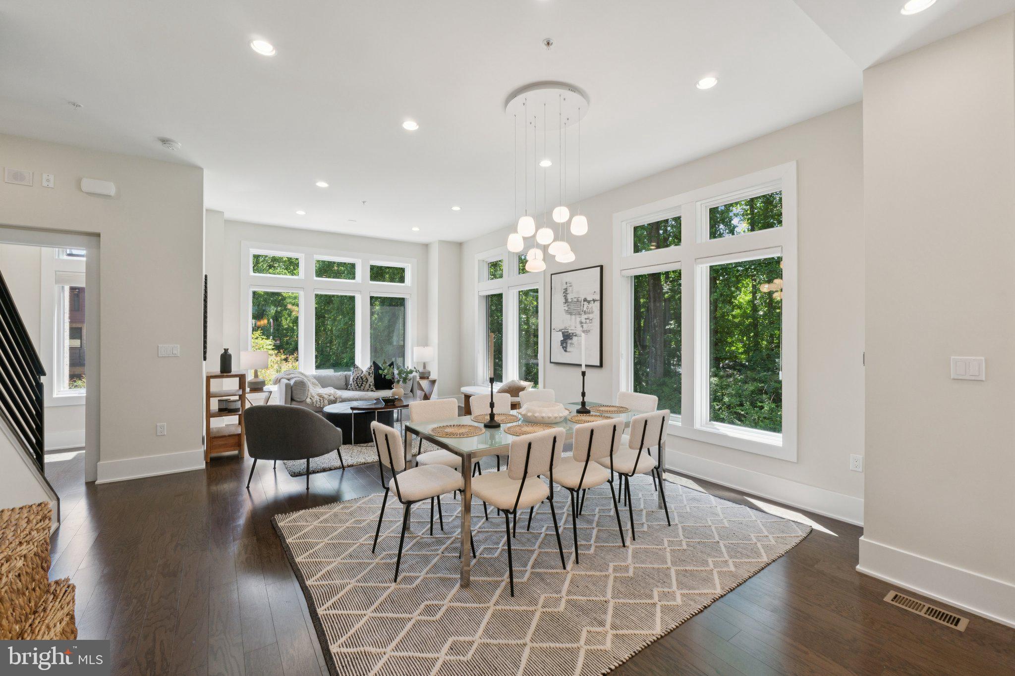 GROSVENOR HEIGHTS - Residential