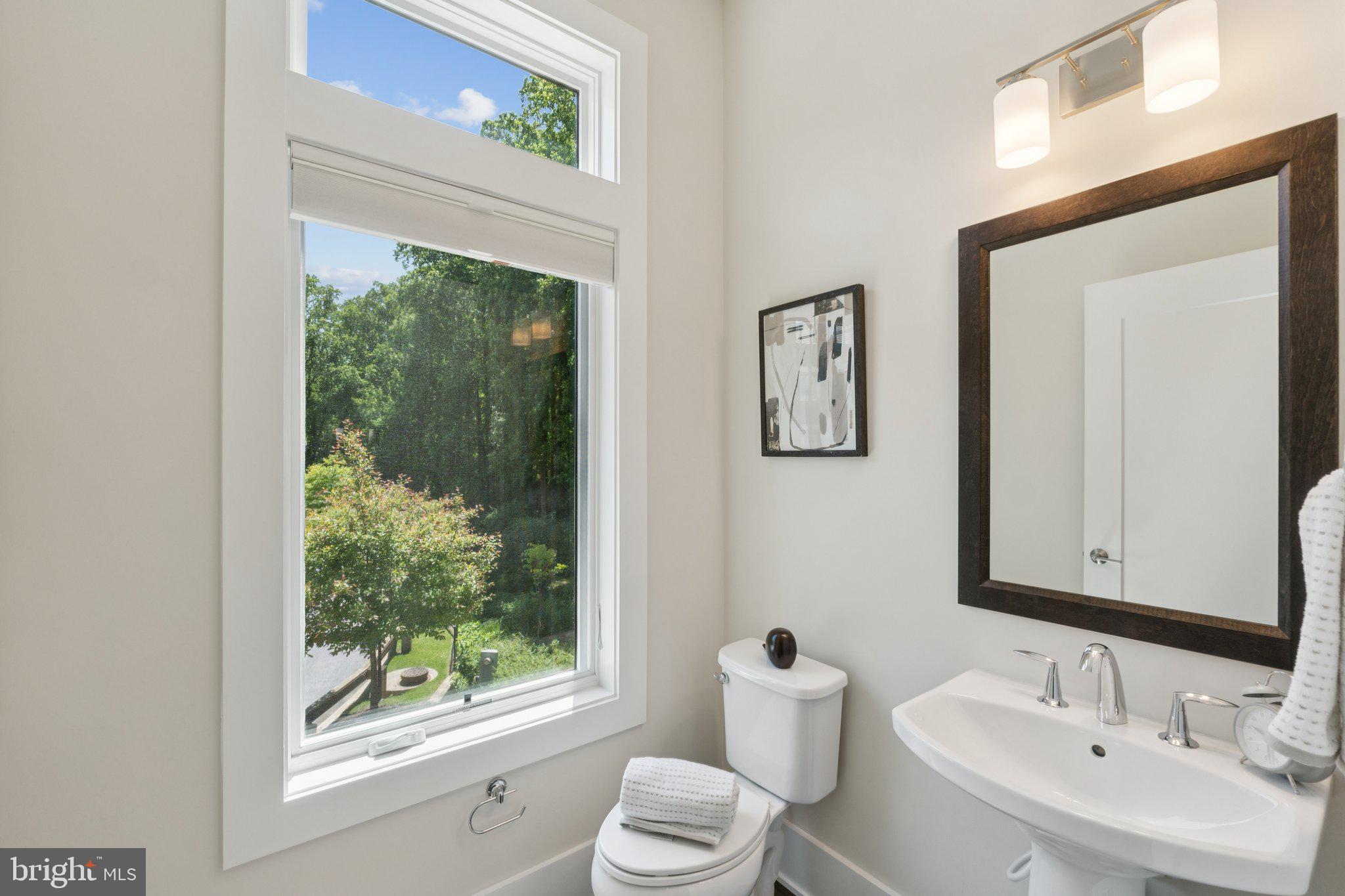 GROSVENOR HEIGHTS - Residential