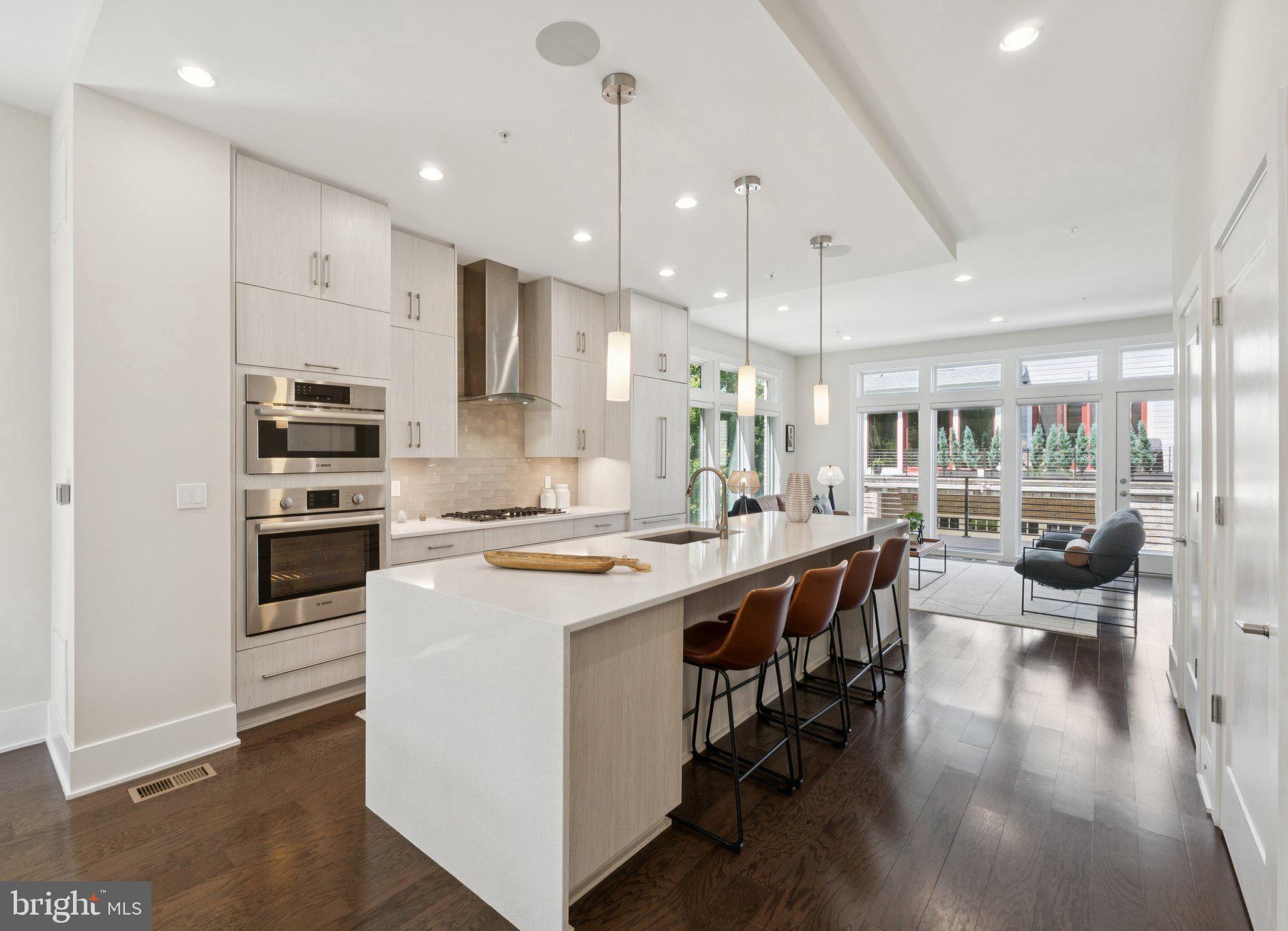 GROSVENOR HEIGHTS - Residential