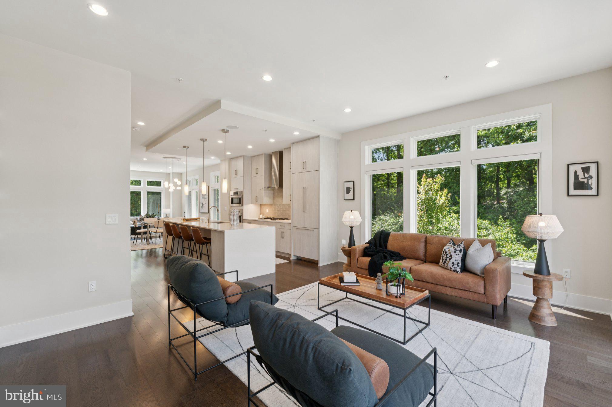 GROSVENOR HEIGHTS - Residential