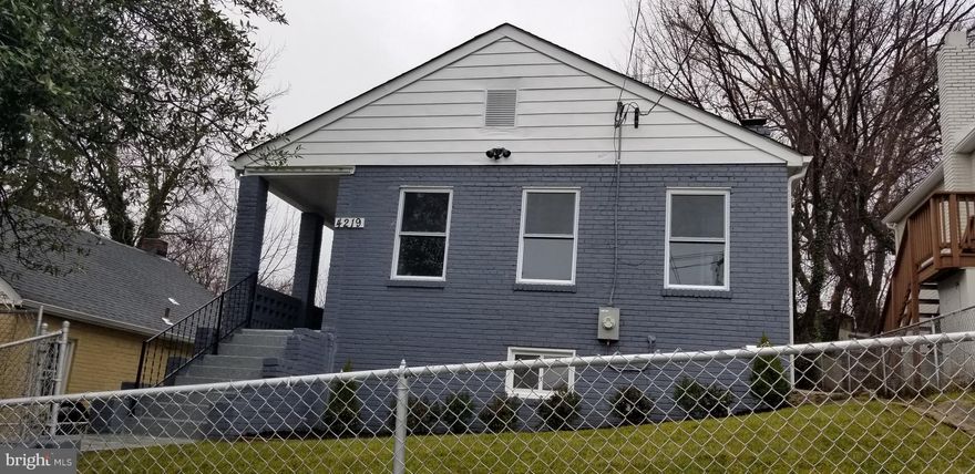 Welcome home!!!  Nicely renovated detached home with all new appliances and adornments; Home Warranty included for your piece of mind. Make an appointment to see this today! Let's work together!