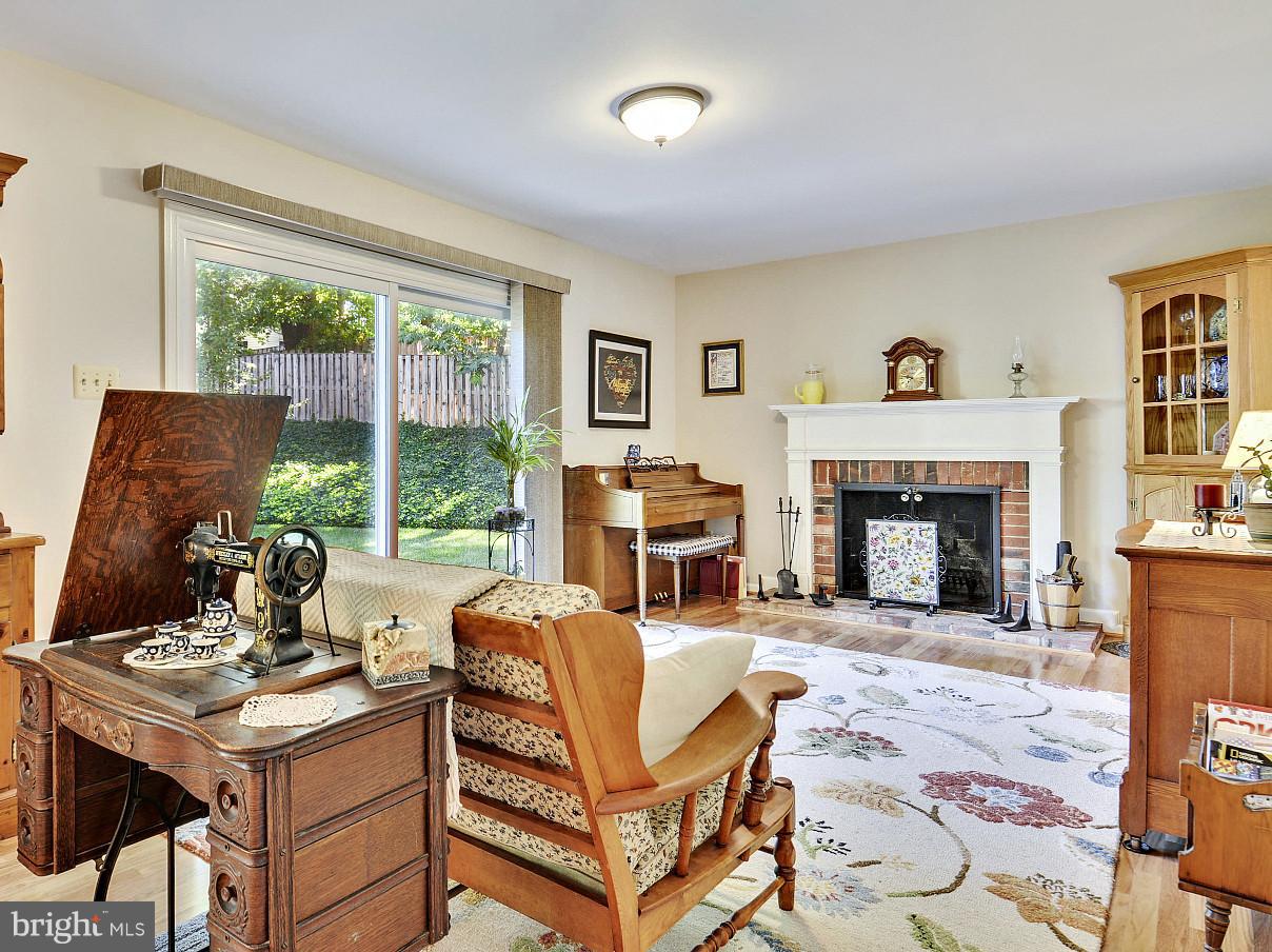 LAKEWOOD HILLS - Residential