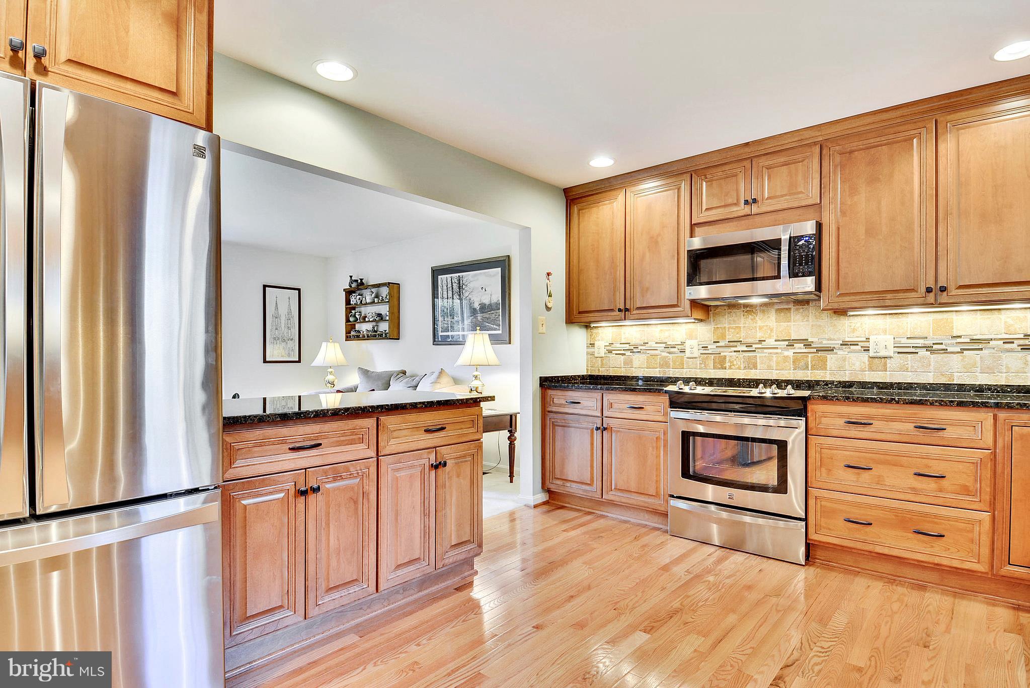 LAKEWOOD HILLS - Residential