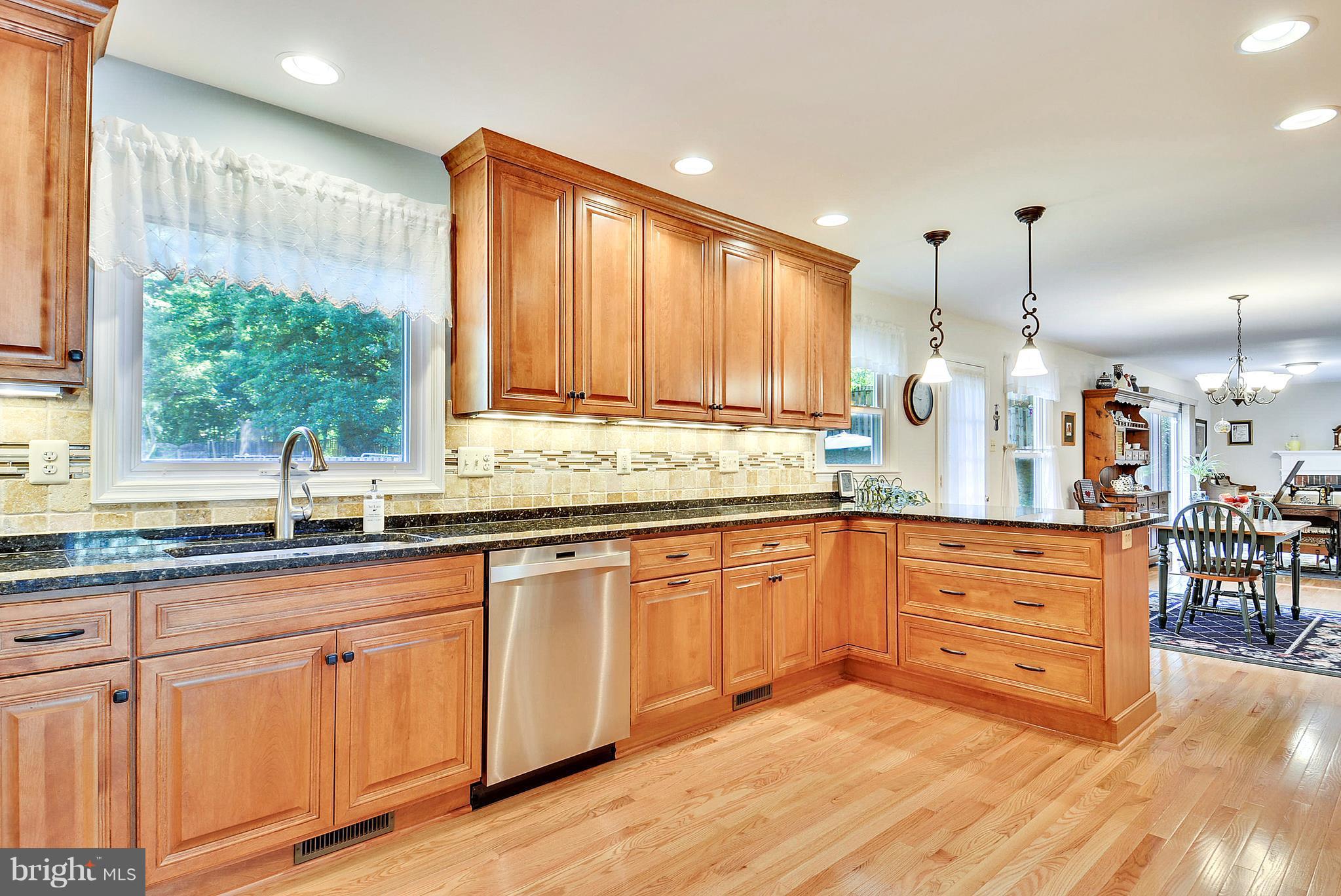 LAKEWOOD HILLS - Residential