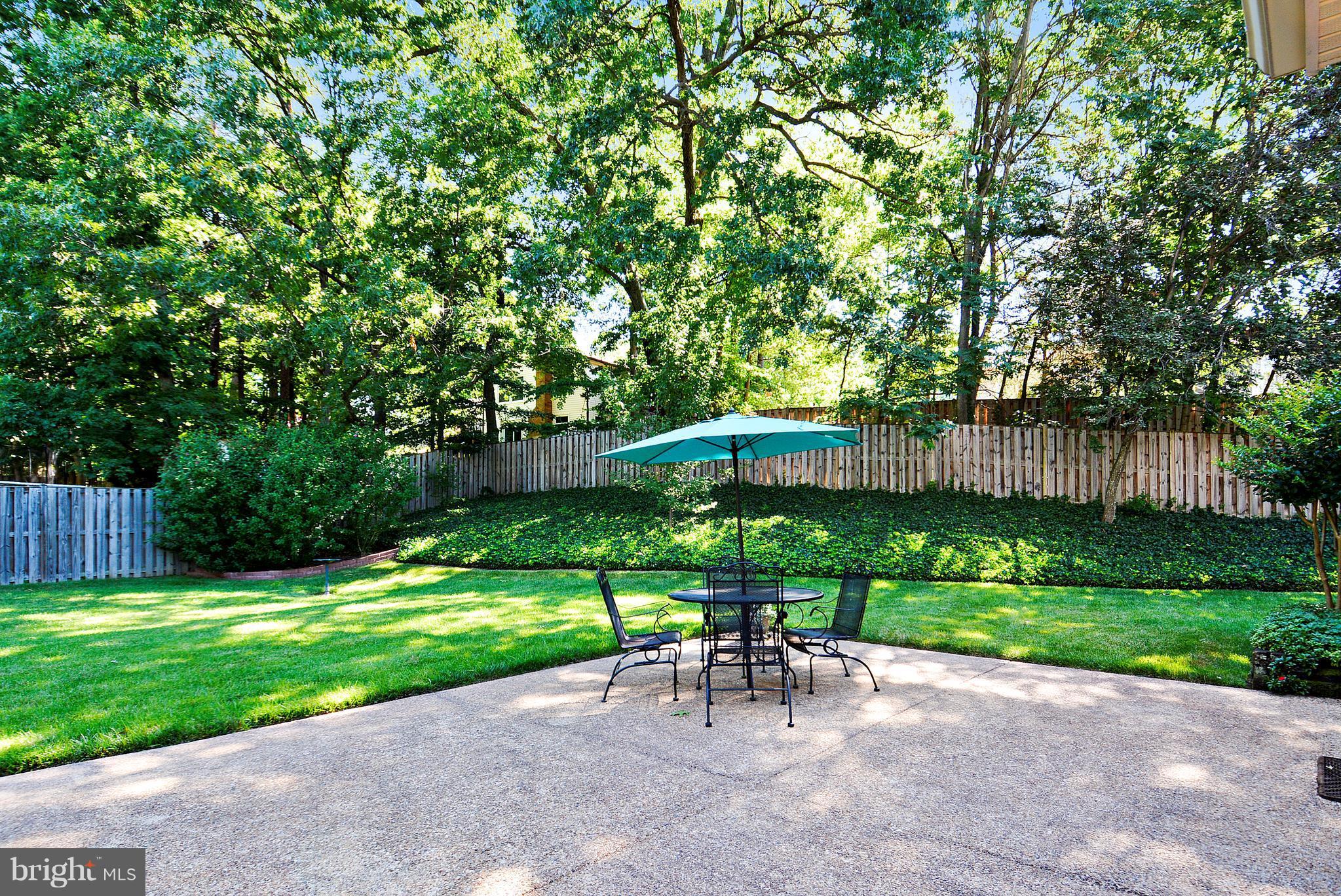 LAKEWOOD HILLS - Residential