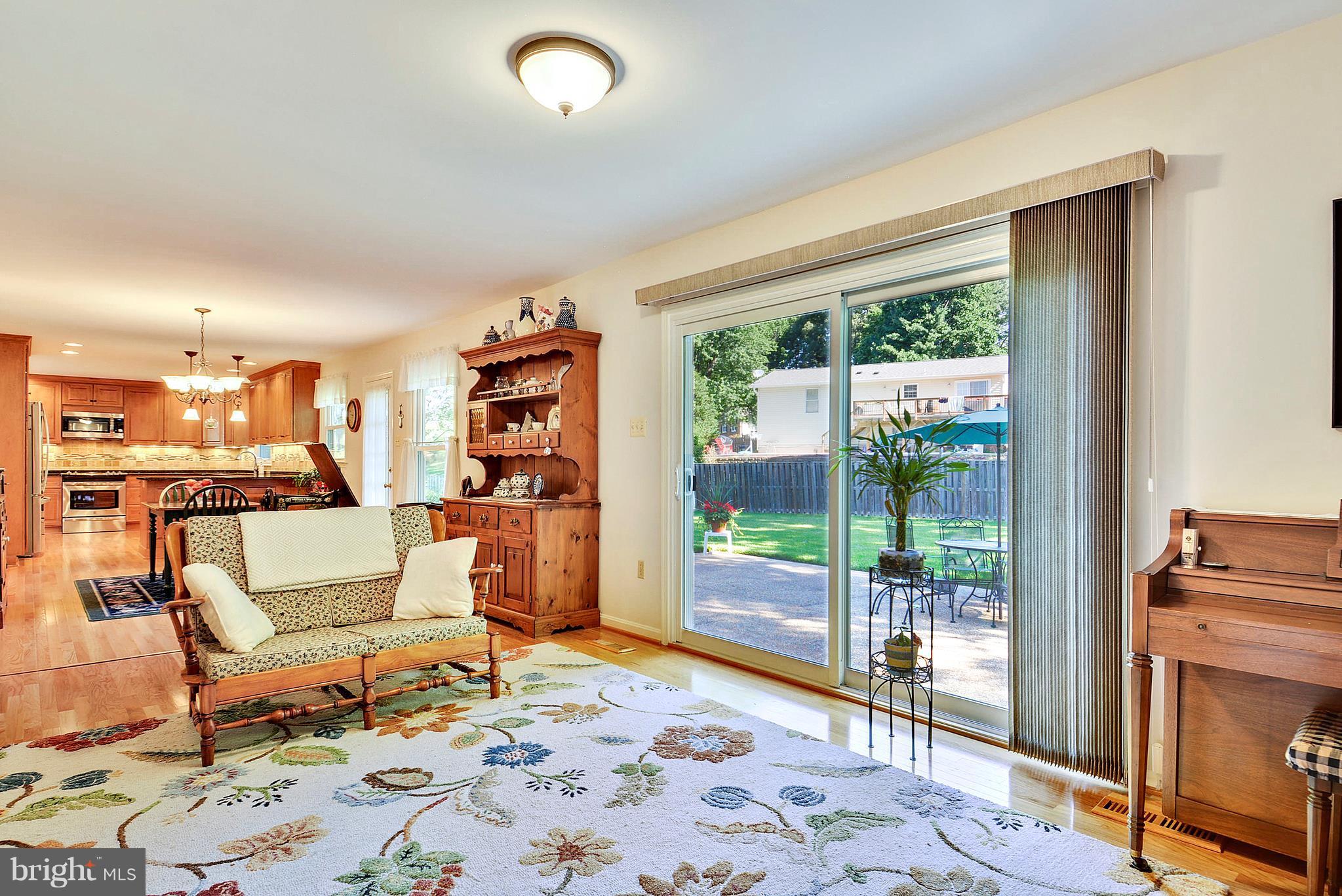 LAKEWOOD HILLS - Residential