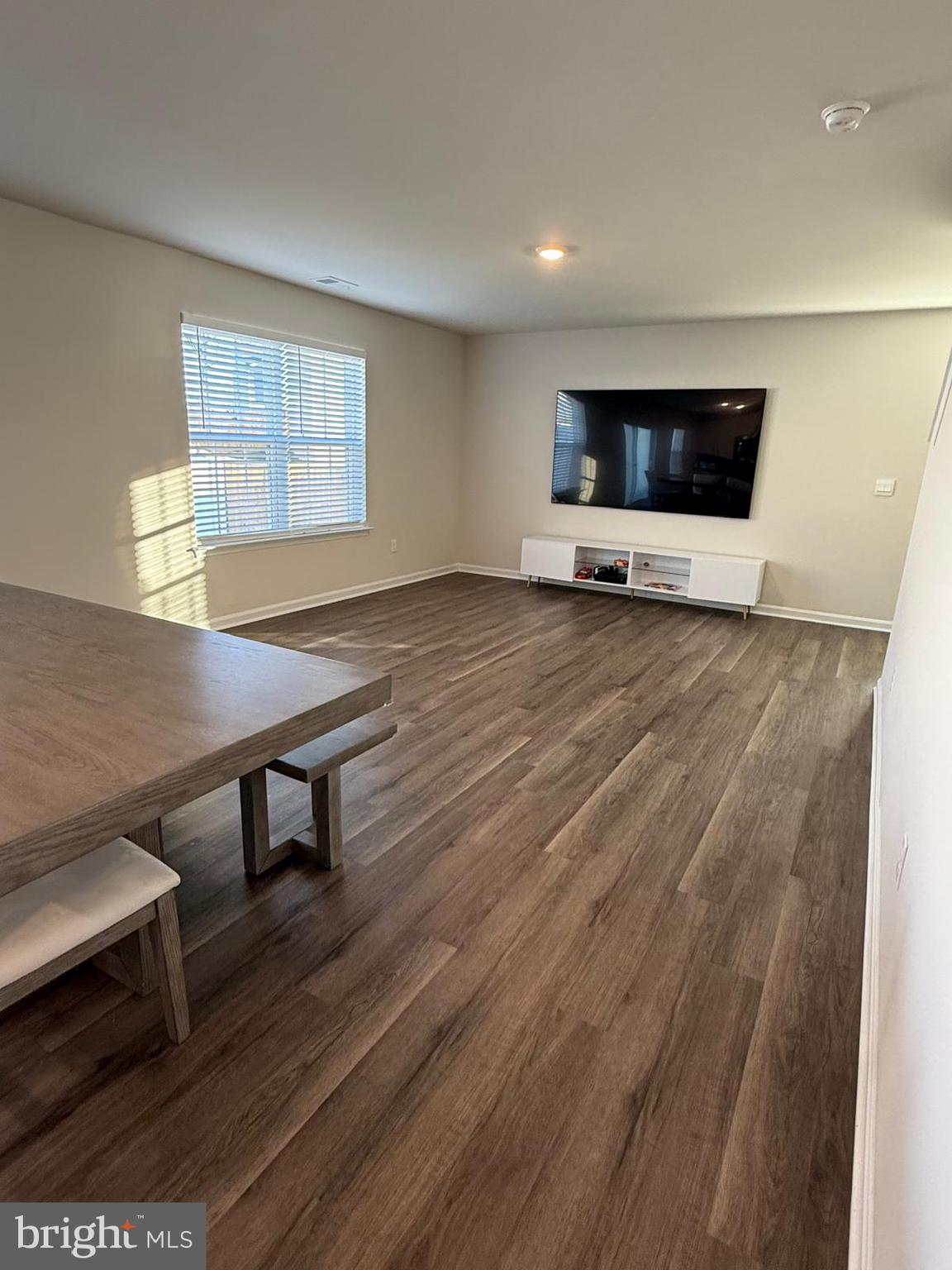 MAGNOLIA SPRINGS - Residential Lease