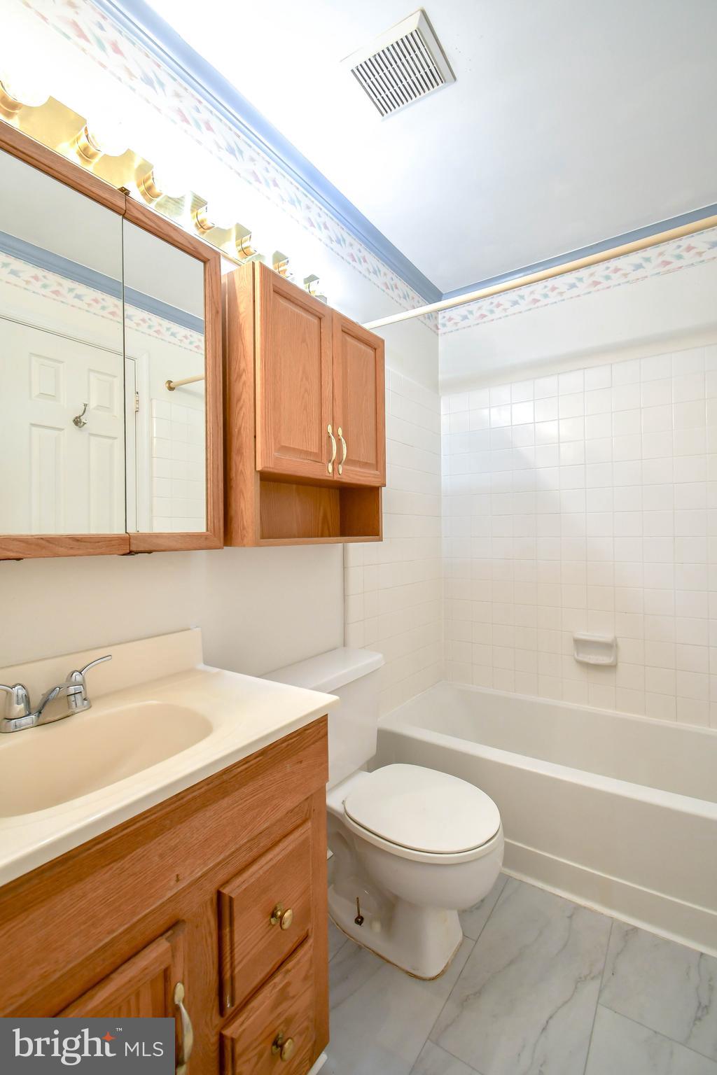 FOX CHASE/EXETER - Residential