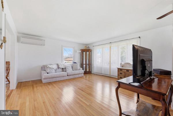 TUSCAWILLA HILLS - Residential