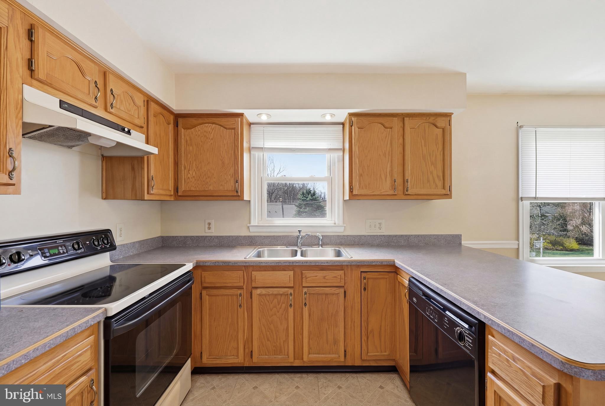 TUSCAWILLA HILLS - Residential