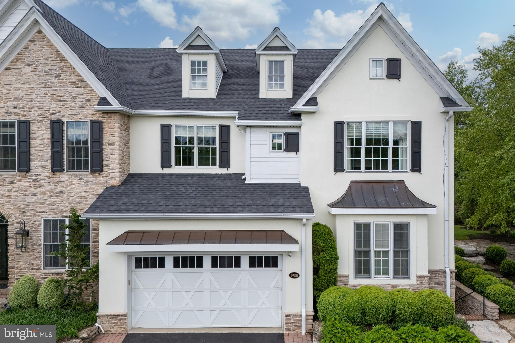 THE VILLAS @ SAUCON - Residential