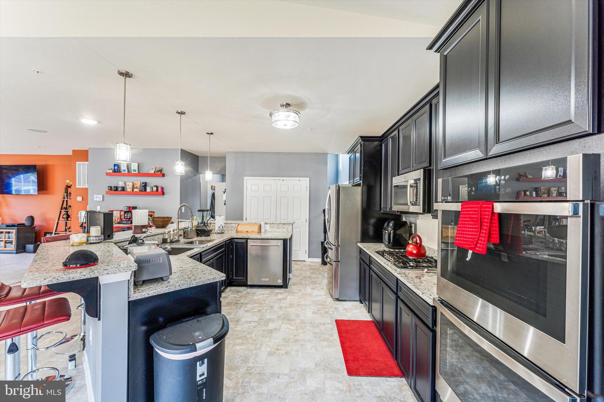 RIDGE GROVE ESTATES - Residential