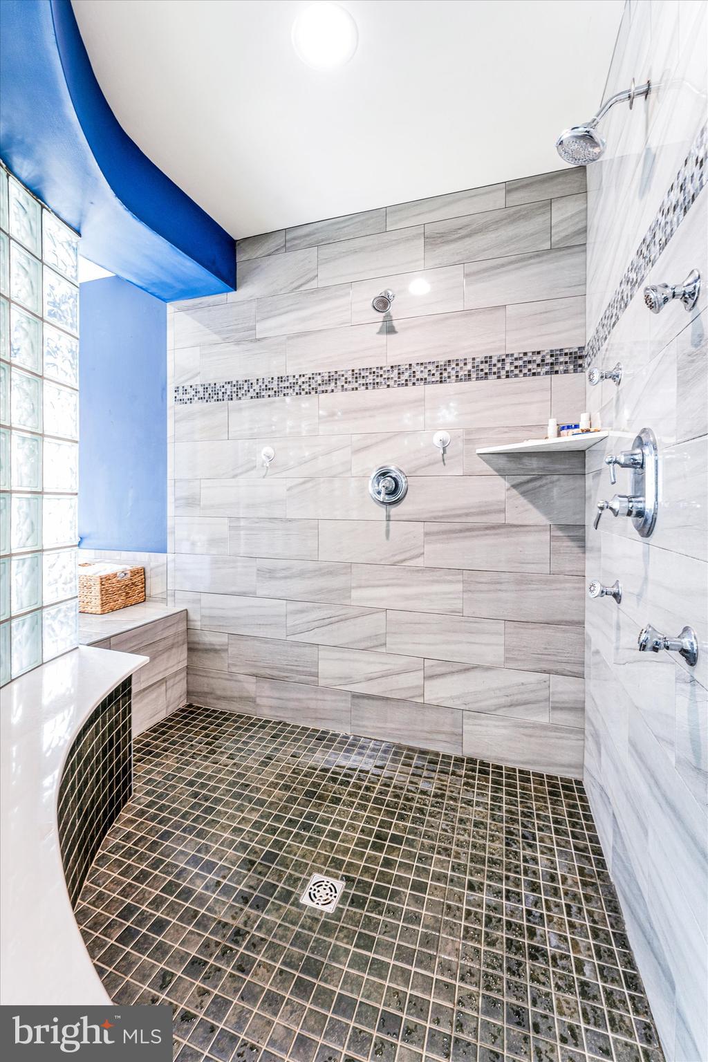 RIDGE GROVE ESTATES - Residential