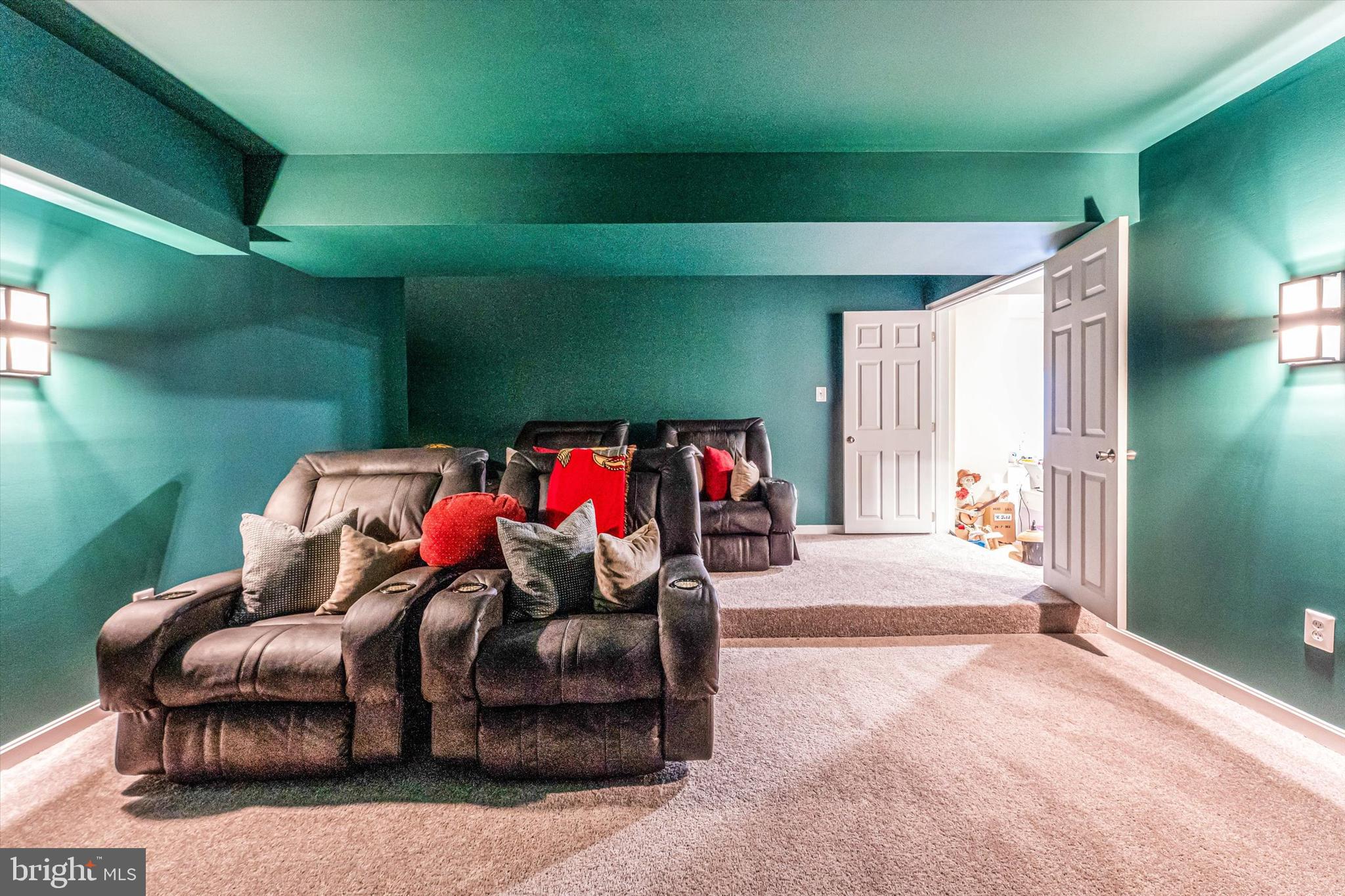 RIDGE GROVE ESTATES - Residential