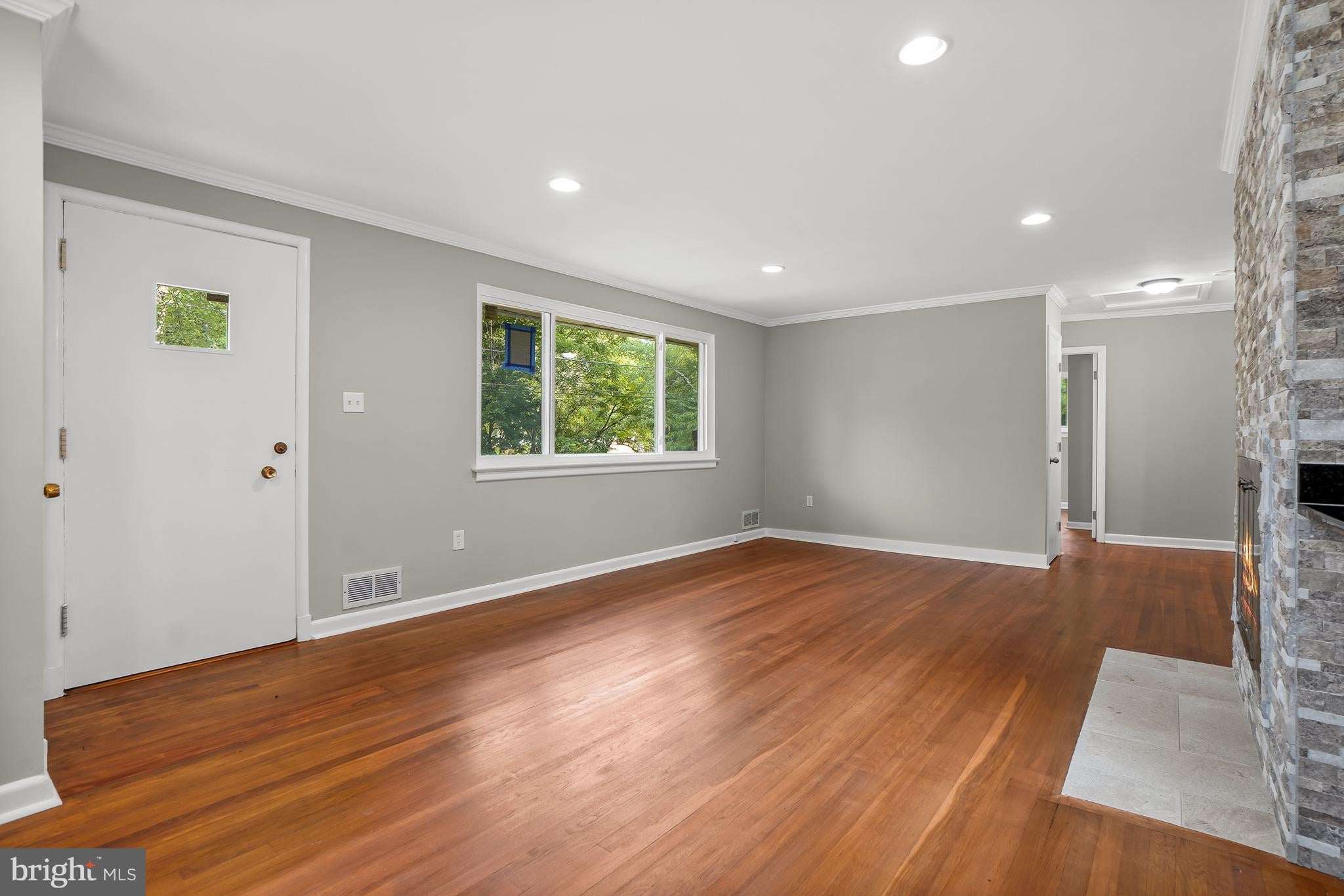 10705 LOCKRIDGE DRIVE