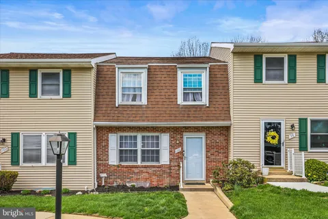 100 Dew Drop Court Unit 100, York, PA 17403 - #: PAYK2100720