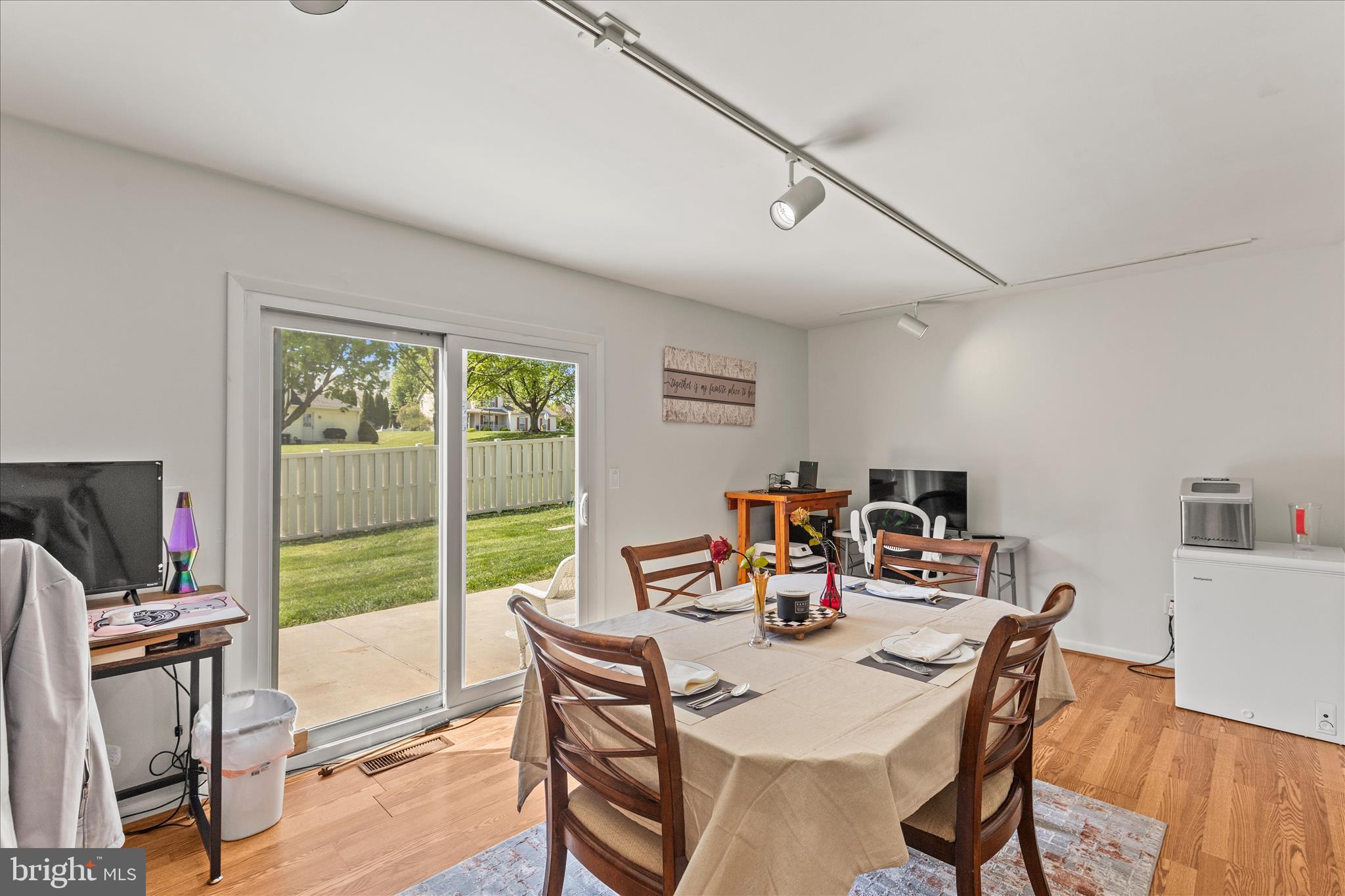 VILLAGE OF FOX RUN - Residential