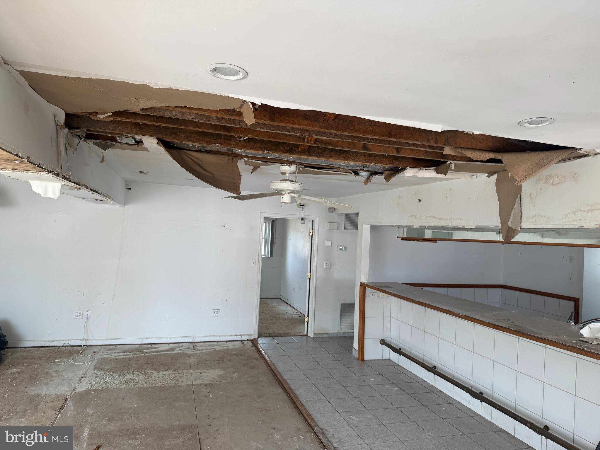 BAYSIDE BEACH - Residential