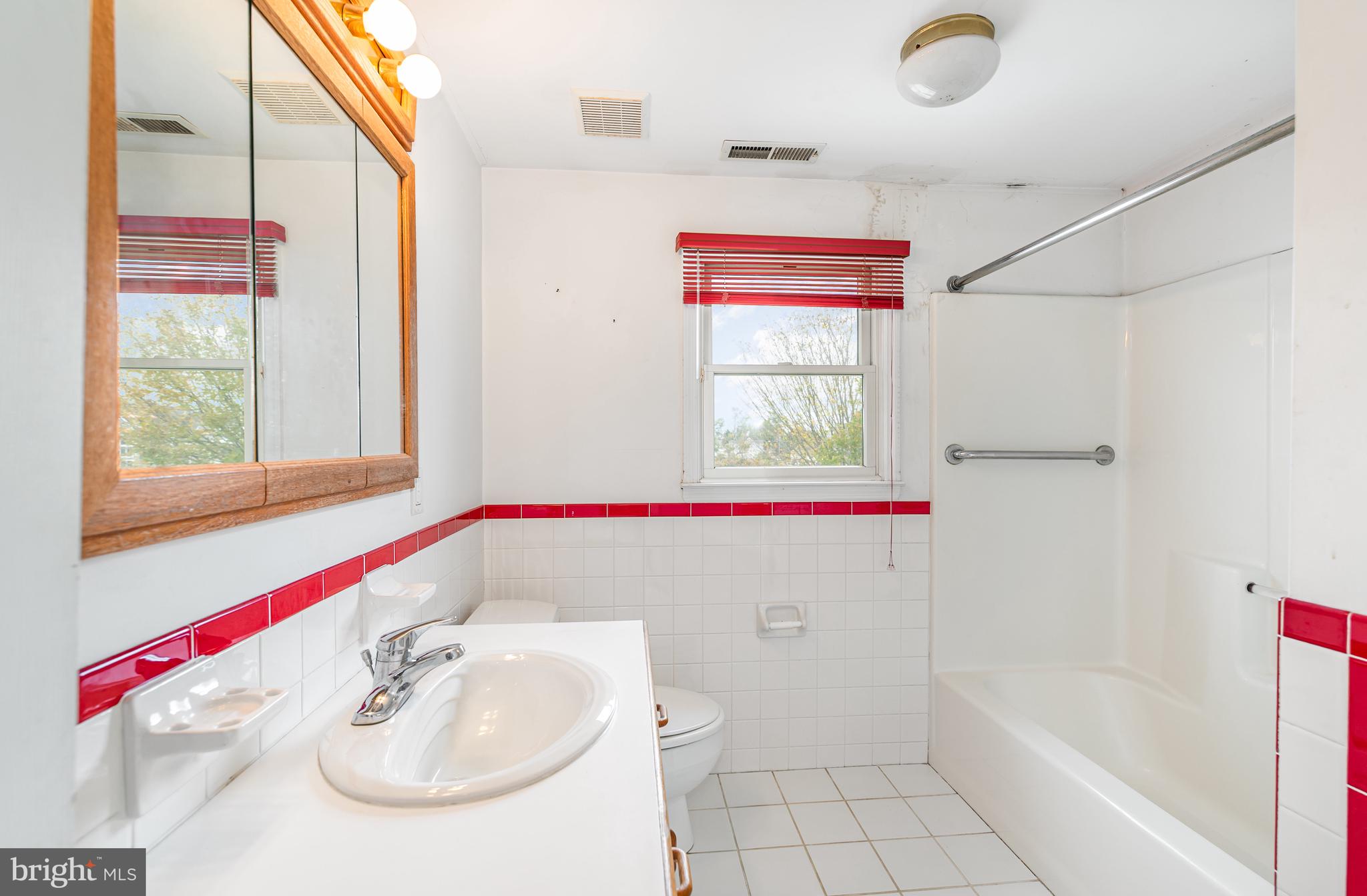 BAYSIDE BEACH - Residential