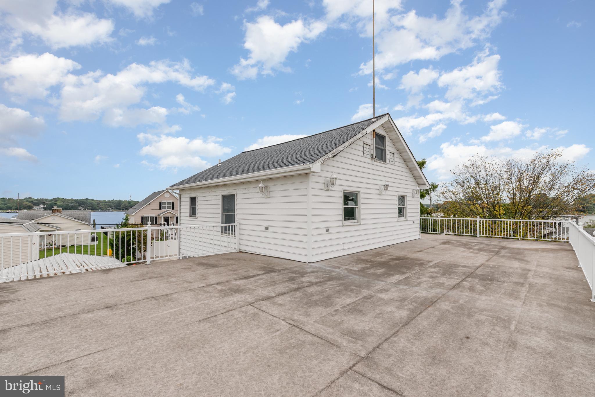 BAYSIDE BEACH - Residential