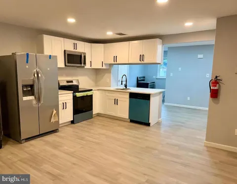 611 Tara Drive, Sicklerville, NJ 08081 - #: NJCD2111782