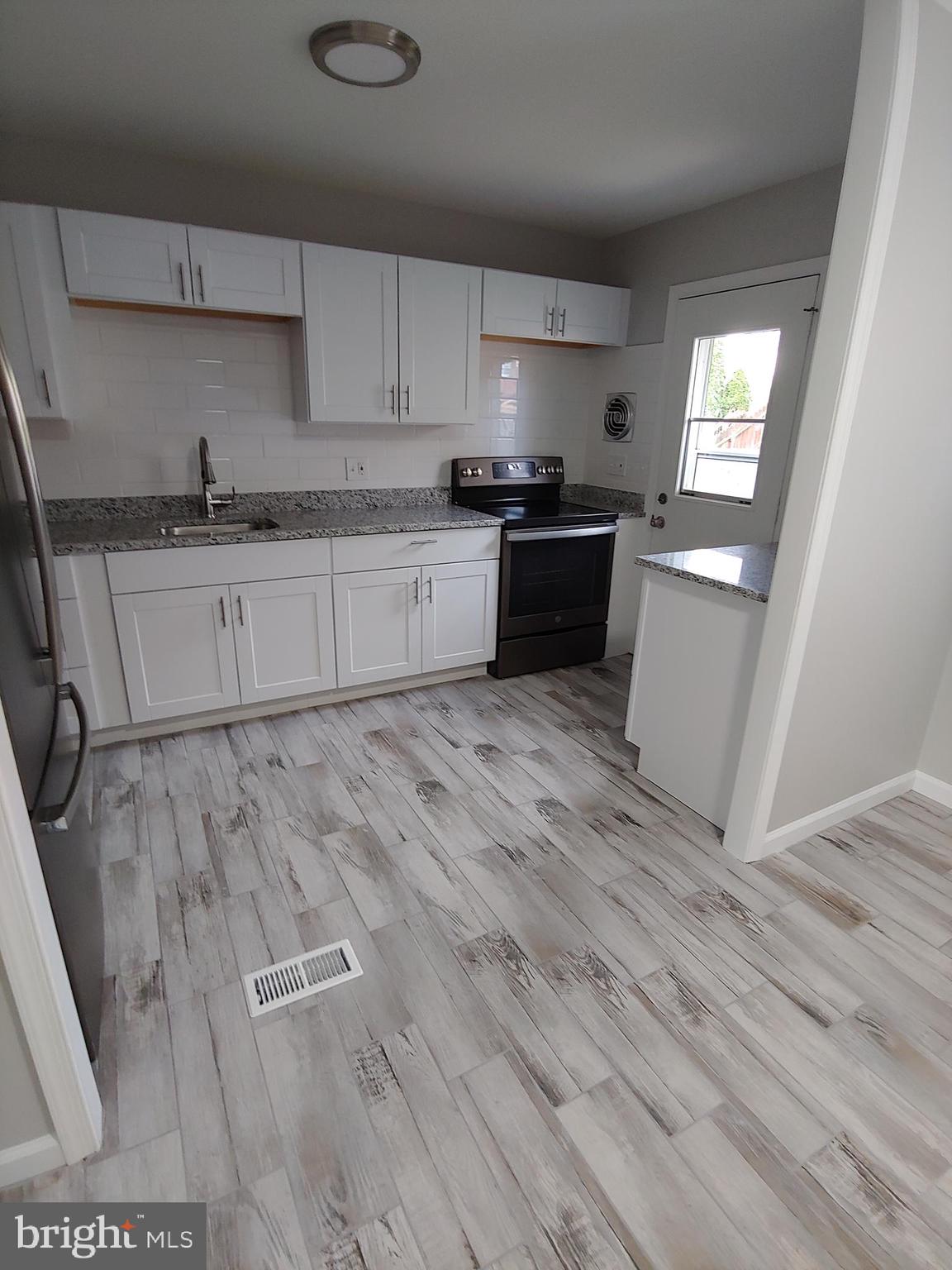 BELMONT SOUTH - Residential Lease