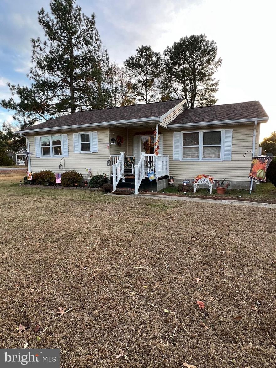NEW PRICE - Comfortable 3 bedroom, 1 bath rancher located in the town of Hurlock.  Hardwood floors, roof installed in  2023,  a partially fenced large  back yard, storage shed with electric.  With just a little TLC, this home is a great opportunity to add your own personal touches. Conveniently located minutes to downtown Hurlock , Athletic Park and the Free Library.