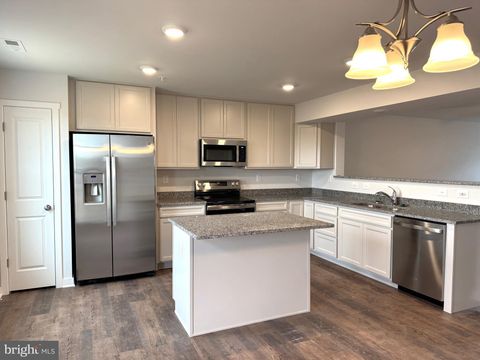 Townhouse For Sale - 152 Olga Drive<br/> Berkeley County, MARTINSBURG, WV 25403