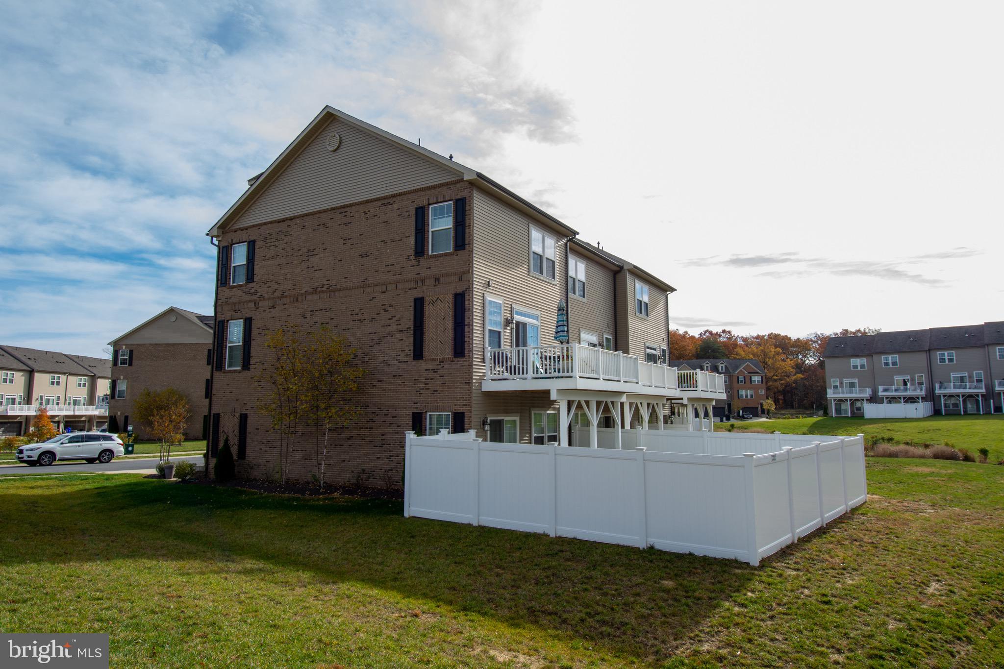 HAMILTON PARK - Residential