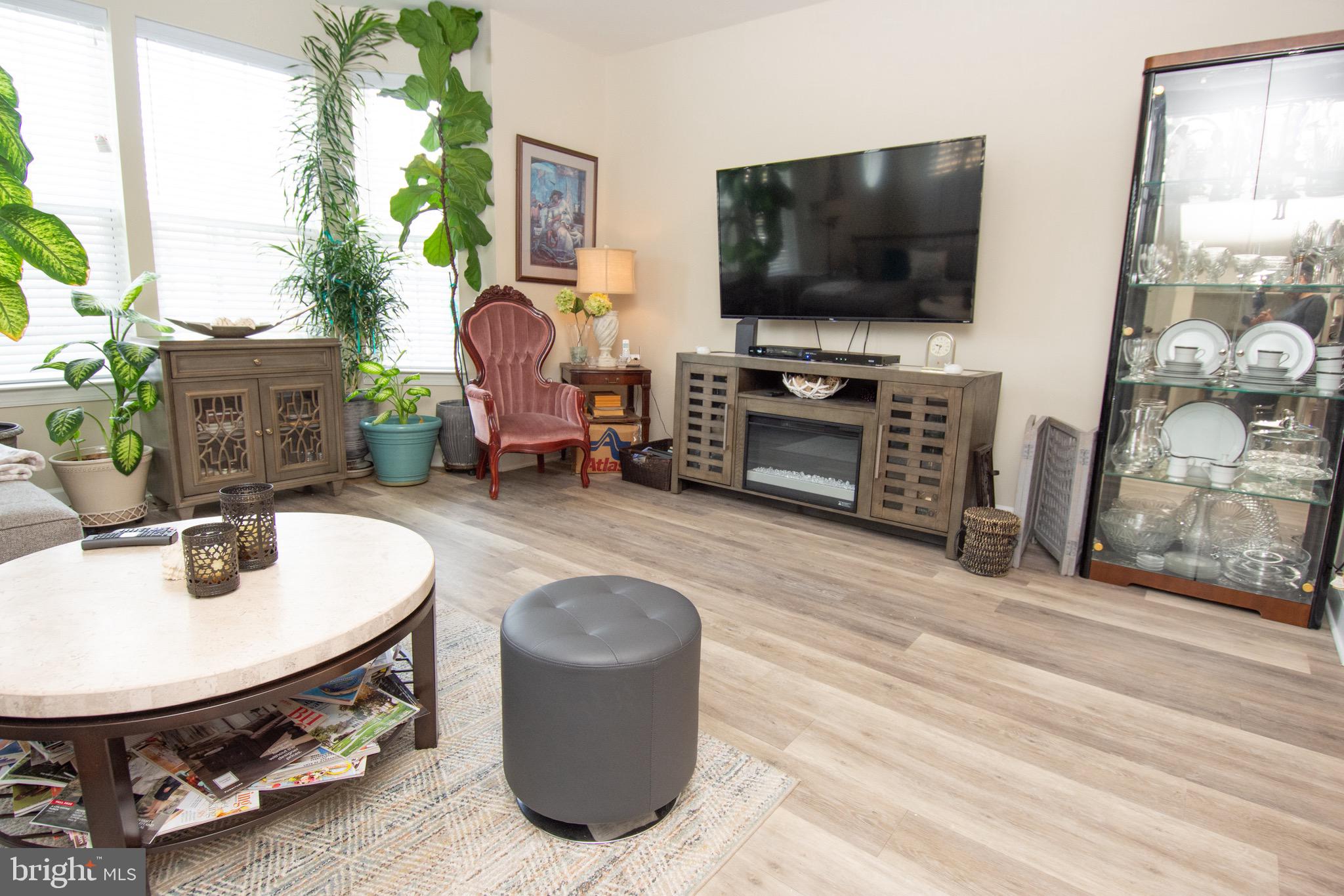 HAMILTON PARK - Residential