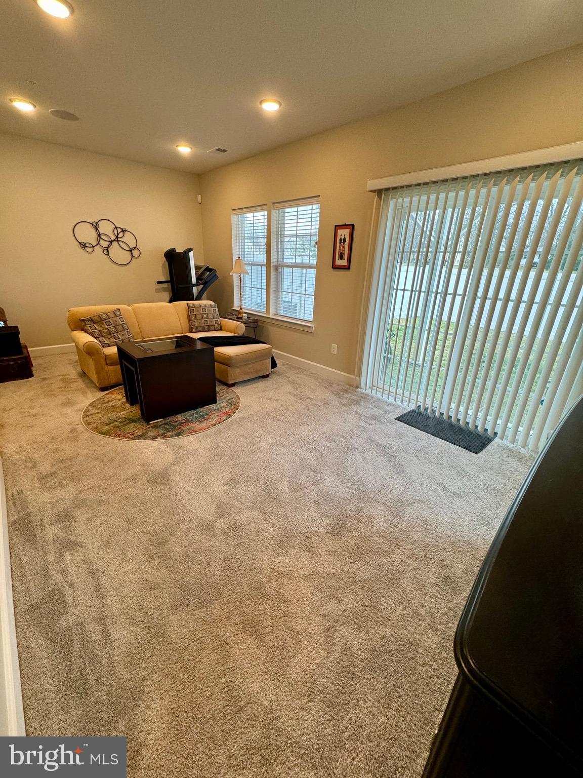 HAMILTON PARK - Residential