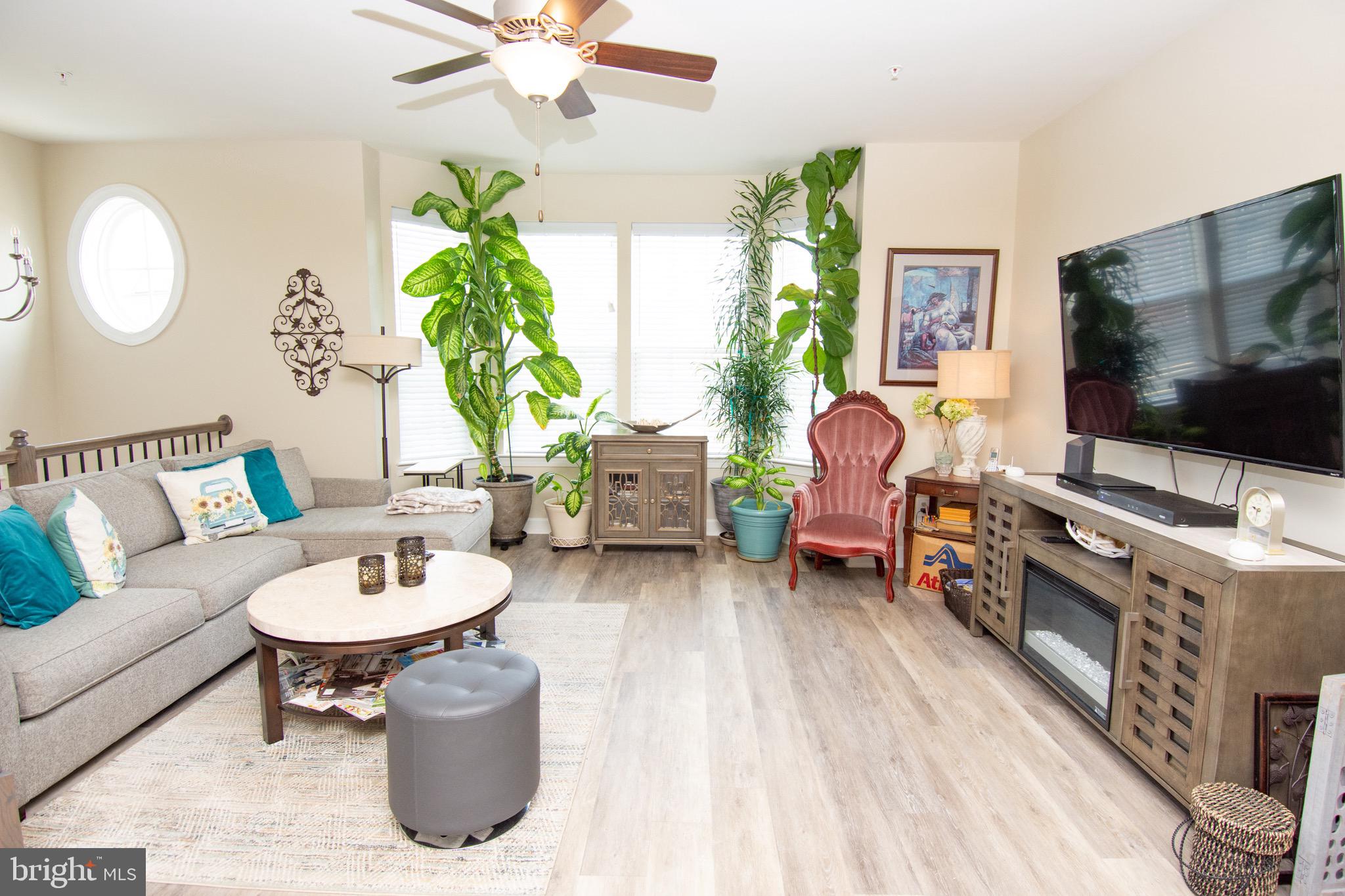 HAMILTON PARK - Residential