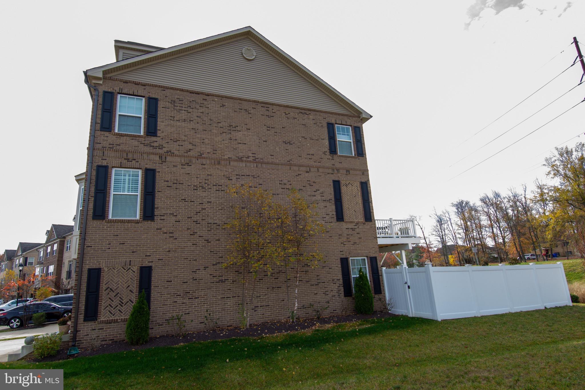 HAMILTON PARK - Residential