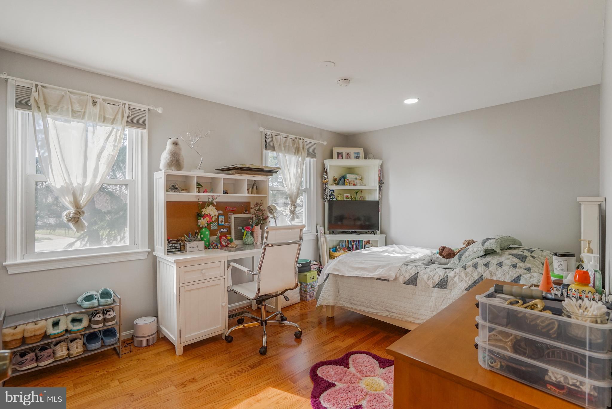 FOX MILL ESTATES - Residential