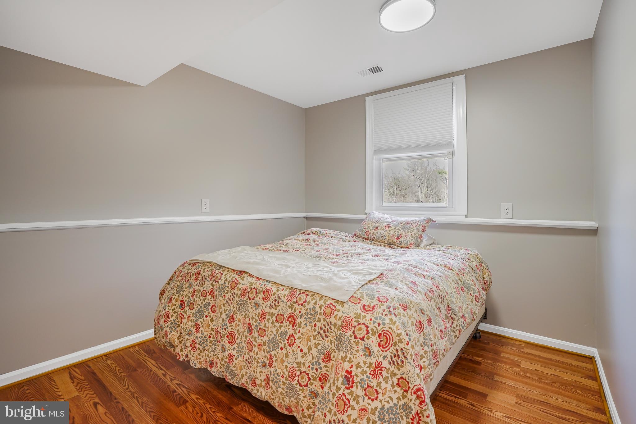 FOX MILL ESTATES - Residential