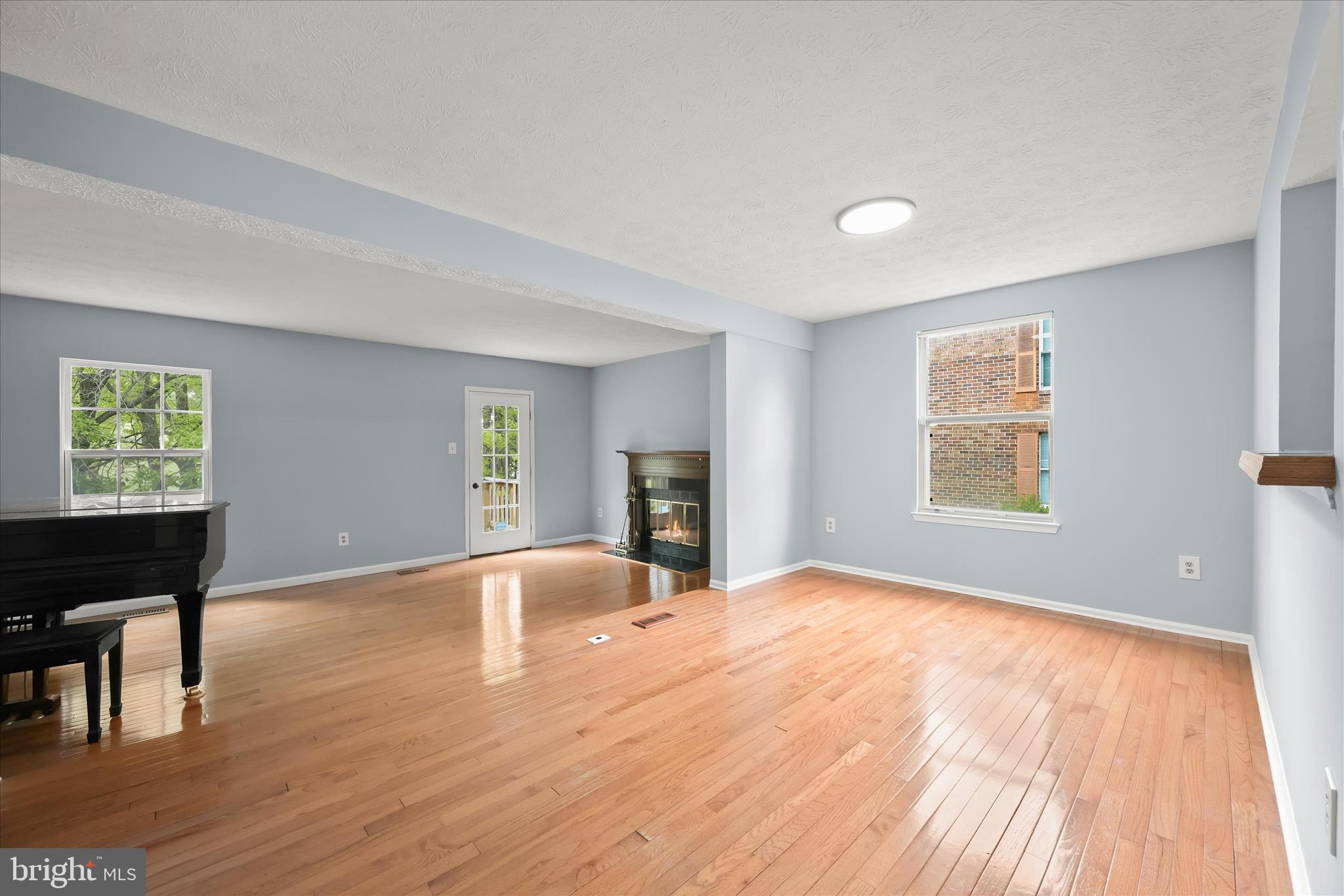 GREEN HOLLY WOODS - Residential