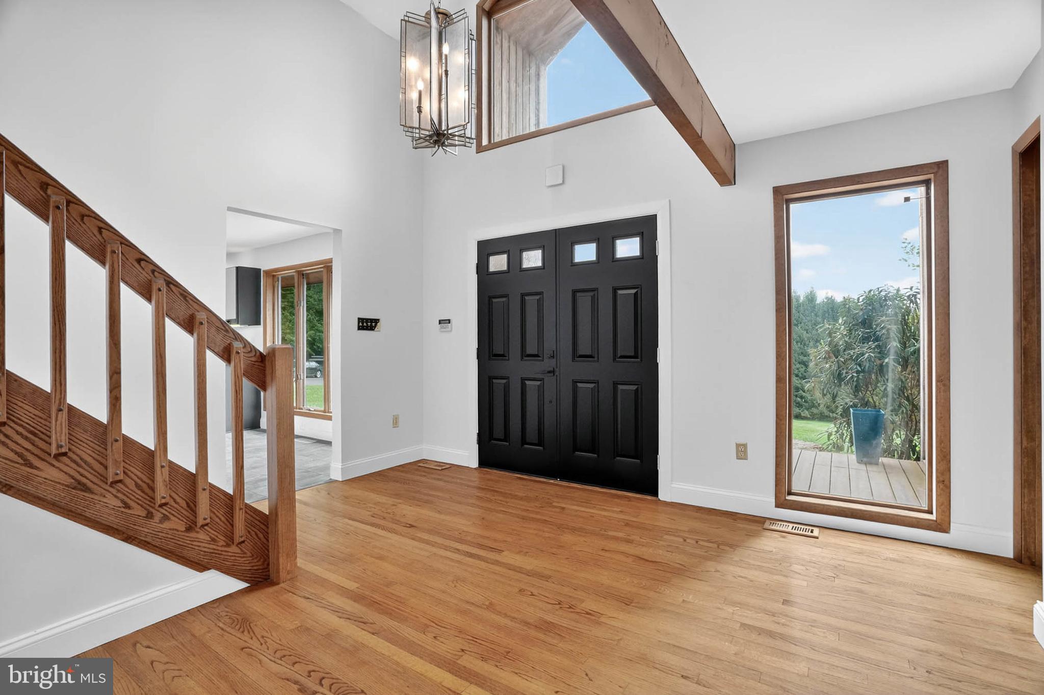 13719 LAKESIDE DRIVE